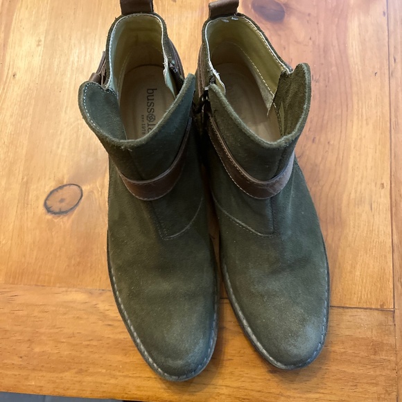 Suede boots - Picture 7 of 9